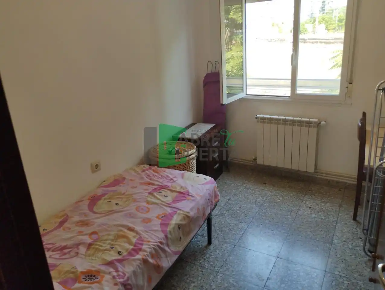 Habitación de Piso en venta en Ourense Capital  con Calefacción y Amueblado