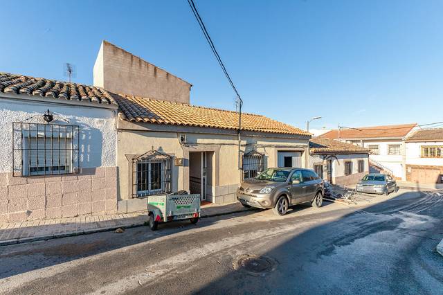 Casa-chalet en Venta en C/ Rosa en La Puebla de Montalbán