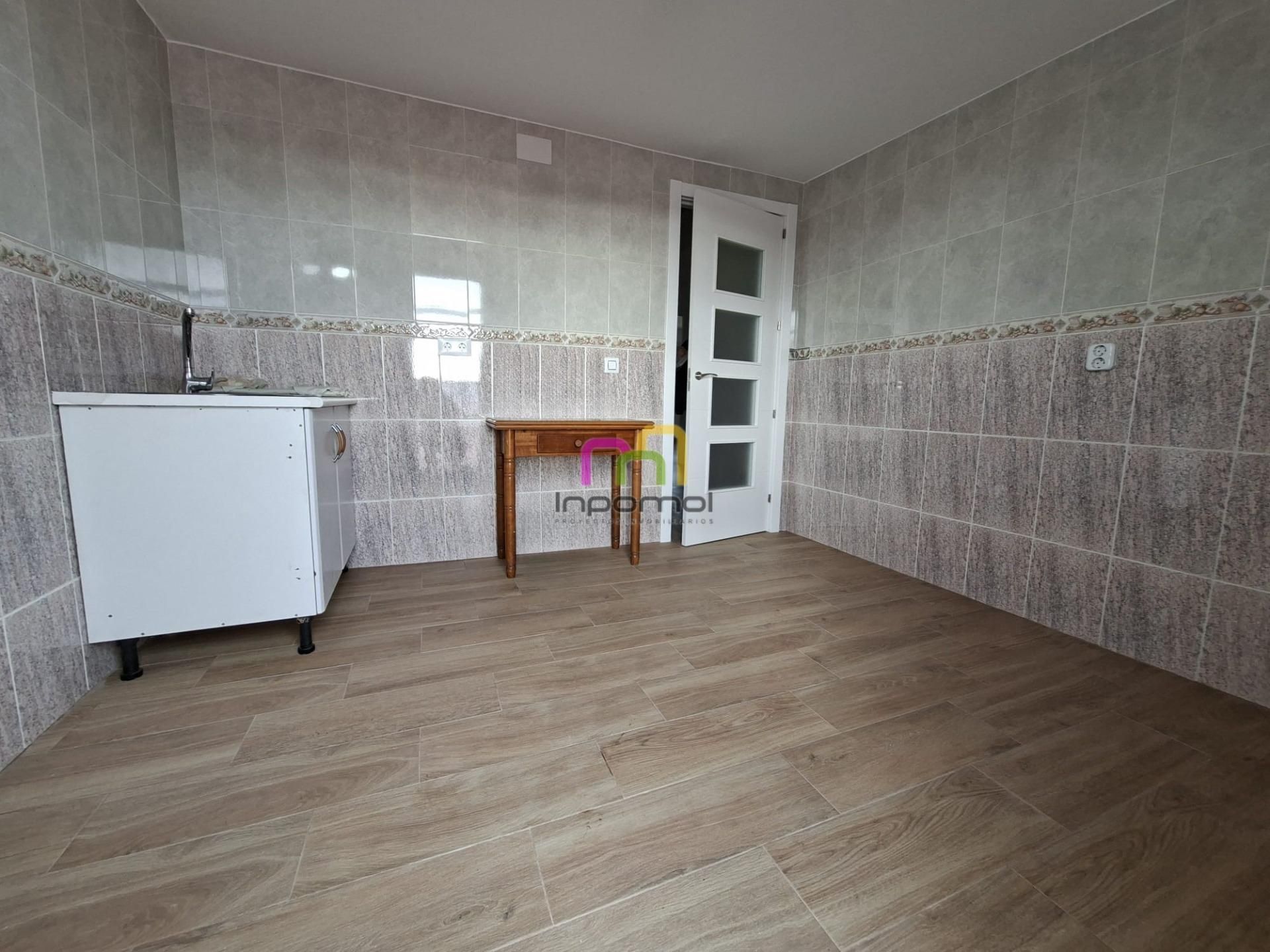 Cuina de Apartament en venda en Badajoz Capital amb Aire condicionat, Terrassa i Traster