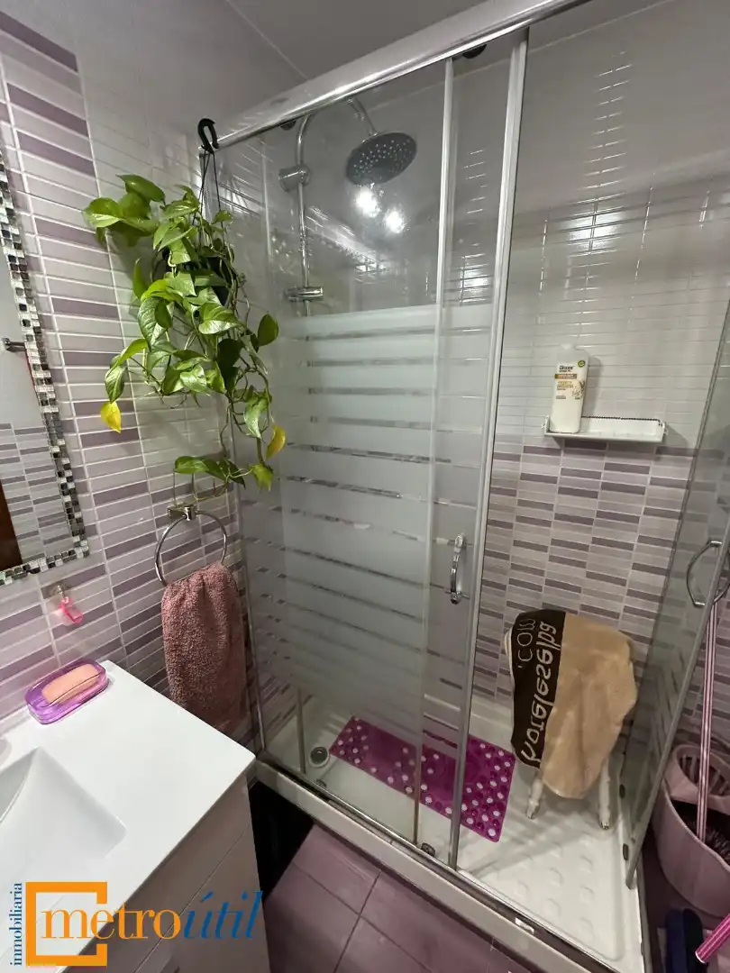 Baño de Piso en venta en Salamanca con Calefacción, Terraza y Balcón