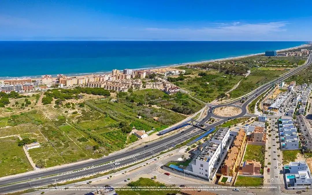 Vista exterior de Apartament en venda en Guardamar del Segura amb Terrassa i Piscina comunitària