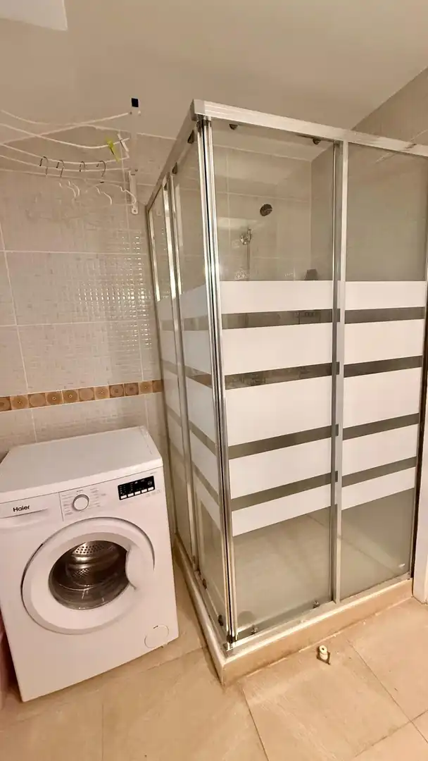Badezimmer von Wohnung zum Verkauf in Torremolinos mit Klimaanlage, Heizung und Privatgarten
