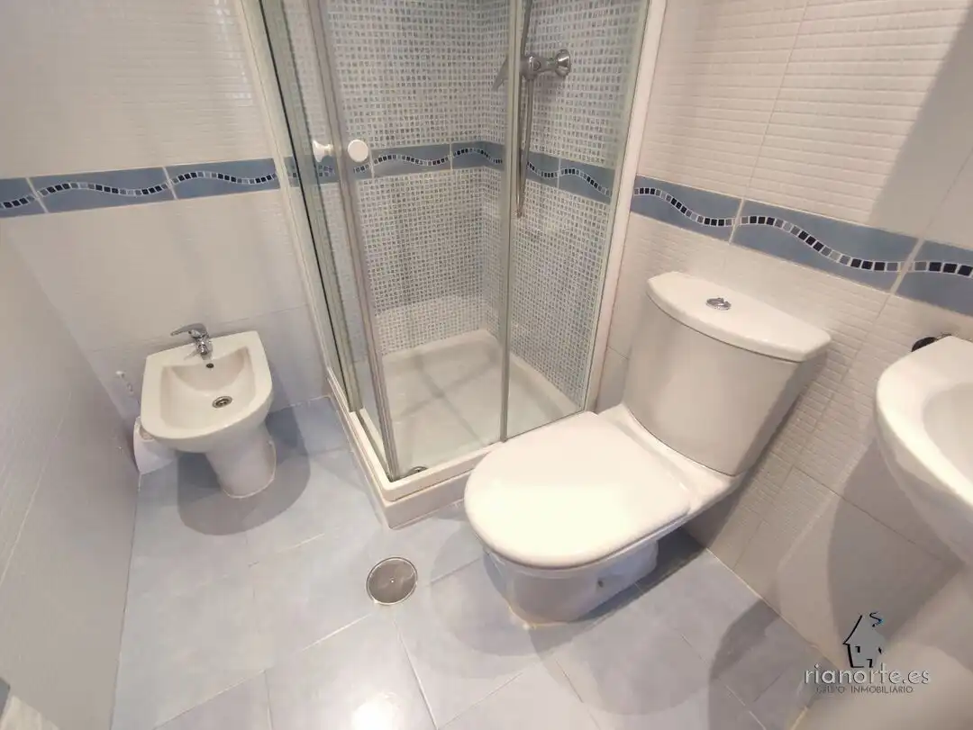 Bathroom of Flat for sale in Langreo  with Heating, Terrace and Storage room