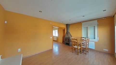 Foto 2 de Casa adosada en venta en Olot, Girona