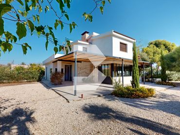Casa amb piscina en venda a Partida Fabraquet