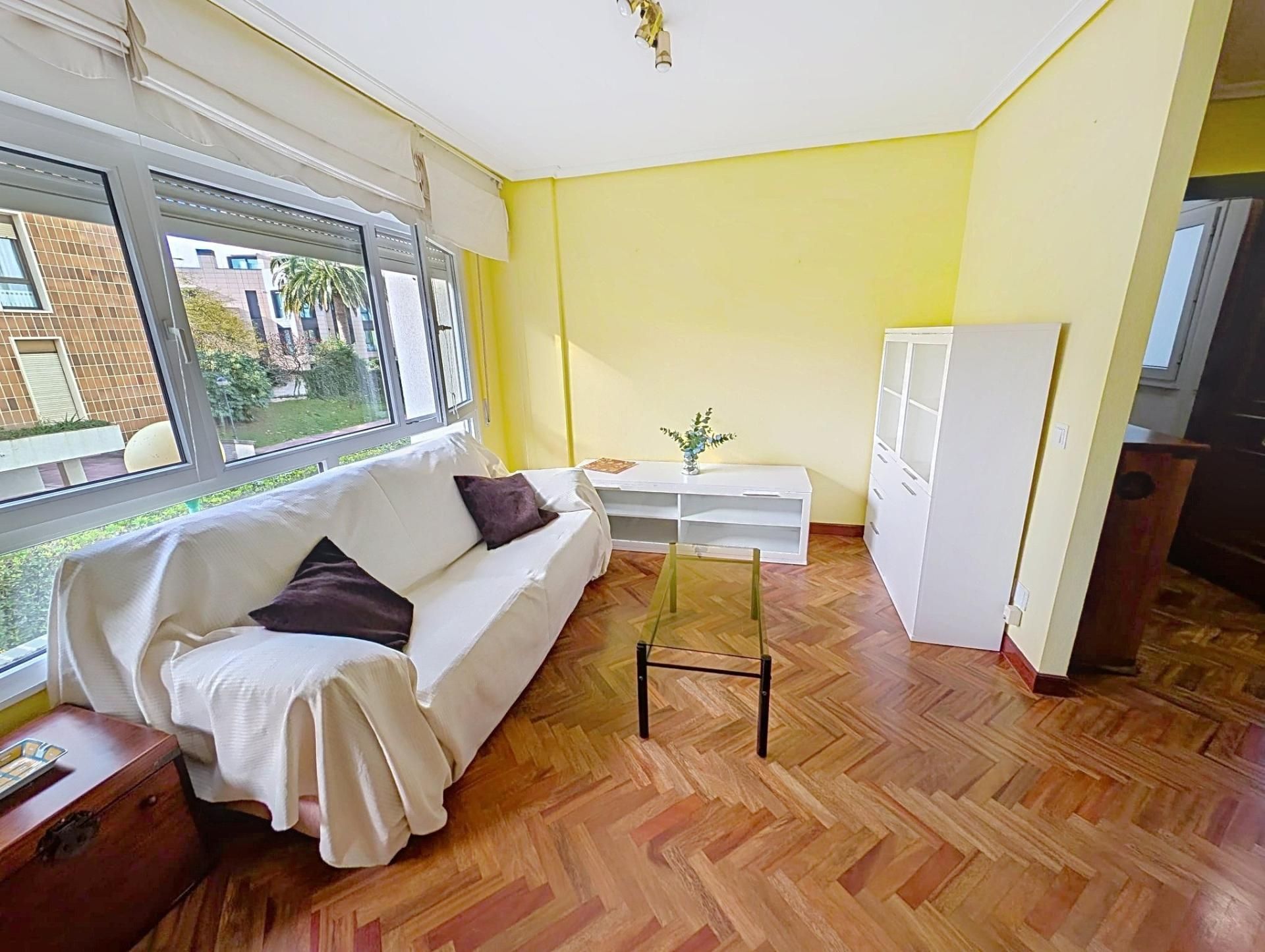 Bedroom of Flat for sale in Santander  with Heating