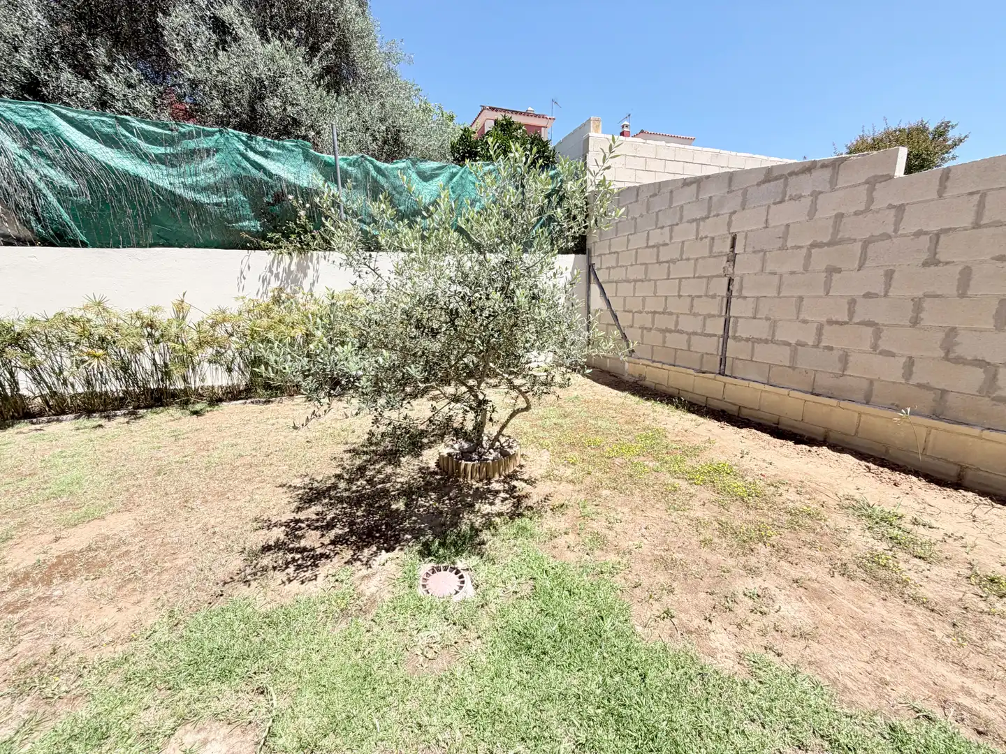 Casa adosada en venta en Calle las Marismas, Salteras