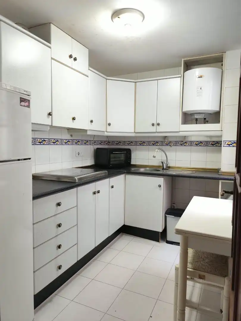 Kitchen of Apartments for sale in Algeciras  with Balcony