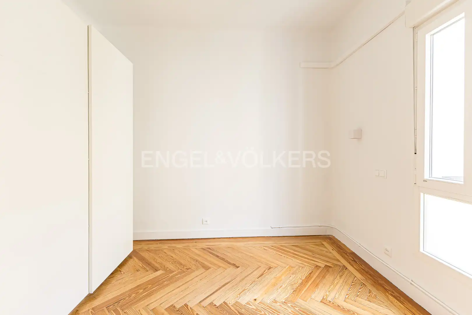 Schlafzimmer von Wohnung zur Miete in Madrid mit Klimaanlage, Heizung und Parkett