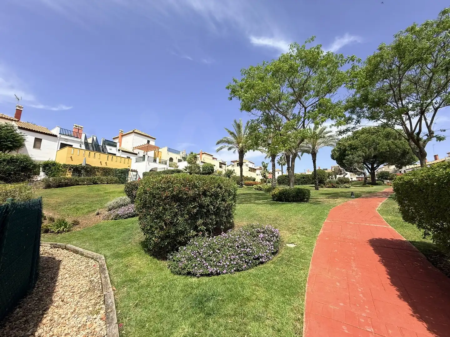 Semi-detached house with pool for sale in Costa Esuri, imagen 38