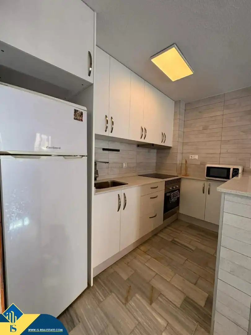Cuina de Dúplex en venda en Torrevieja amb Terrassa i Moblat