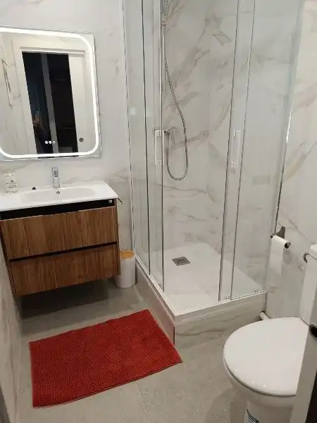 Bathroom of Flat for rent in Getxo   with Heating, Terrace and Furnished