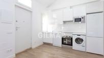 Kitchen of Flat for sale in  Madrid Capital  with Air Conditioner