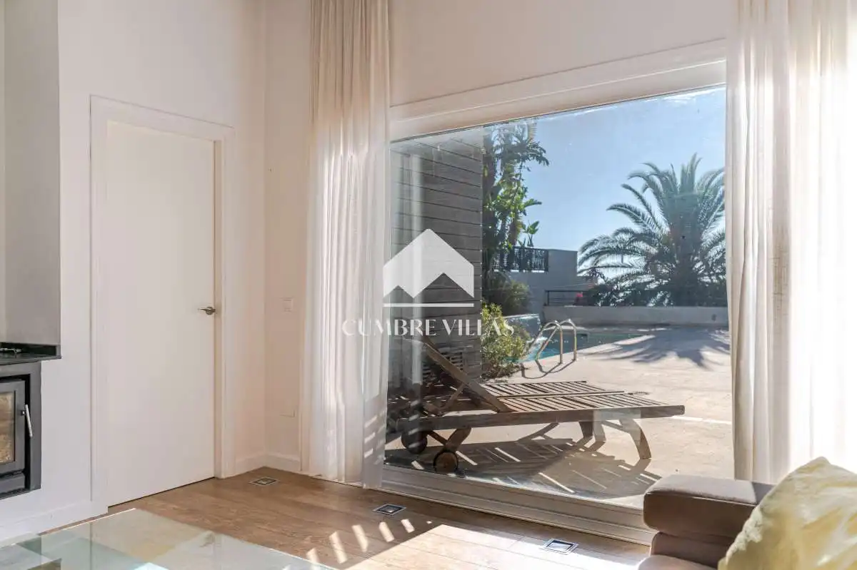 Terrassa de Casa o xalet en venda en La Herradura