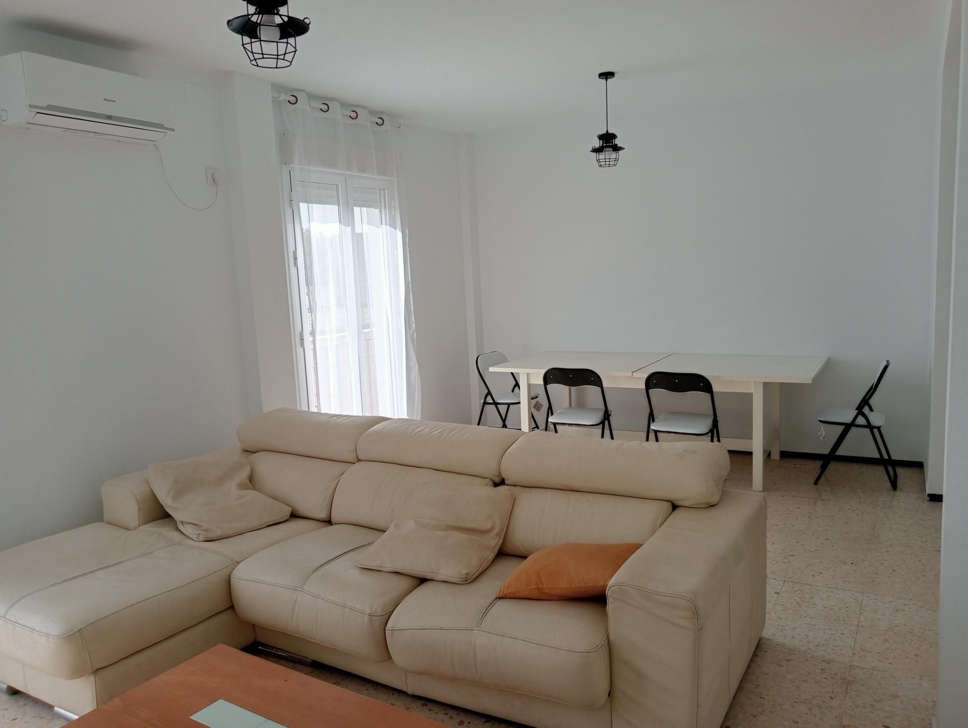 Living room of Flat to rent in  Sevilla Capital  with Air Conditioner