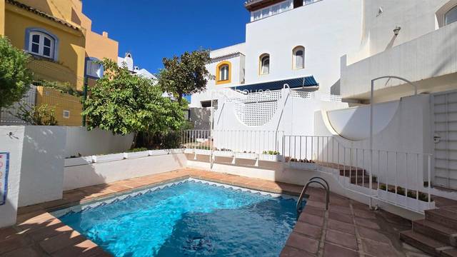 Casa adosada en Venta en Calle Río Nilo en Rodeo Alto - Guadaiza - La Campana