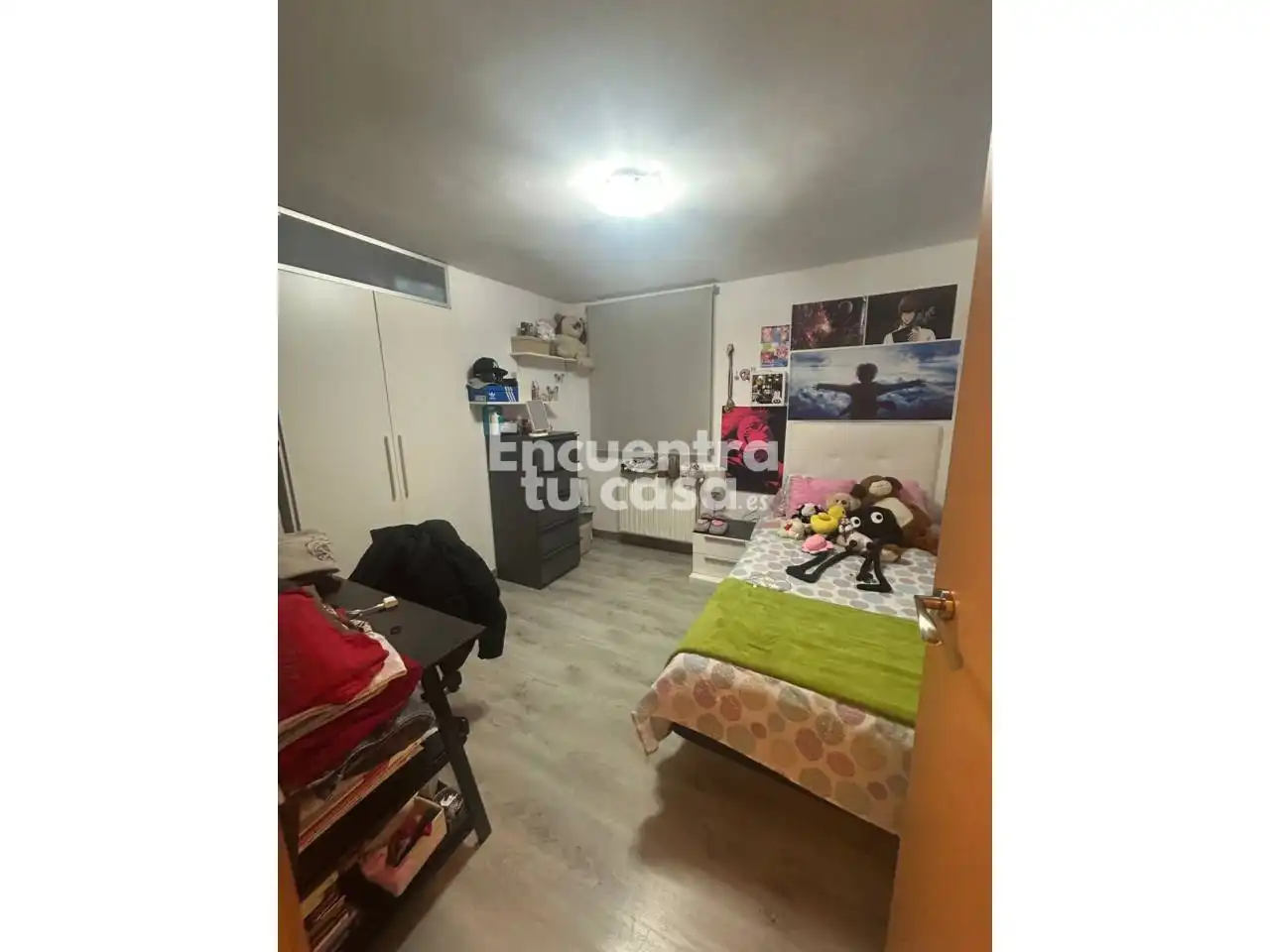 Habitación de Piso en venta en Vitoria - Gasteiz con Calefacción, Trastero y Amueblado