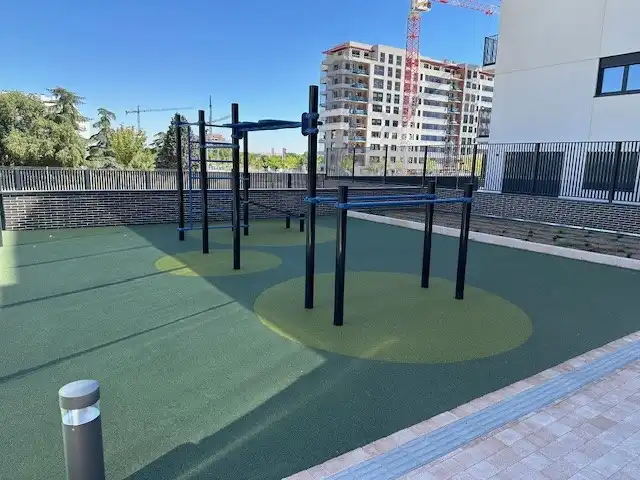 Terrassa de Planta baixa de lloguer en Alcalá de Henares amb Aire condicionat, Jardí privat i Traster