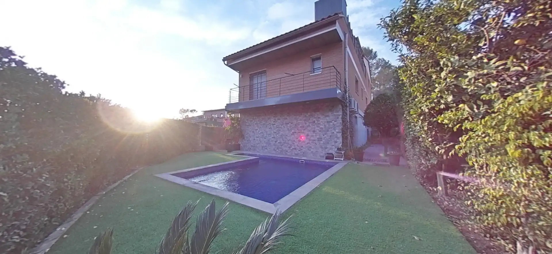 Piscina de Casa o chalet en venta en Sant Esteve Sesrovires con Aire acondicionado, Calefacción y Jardín privado