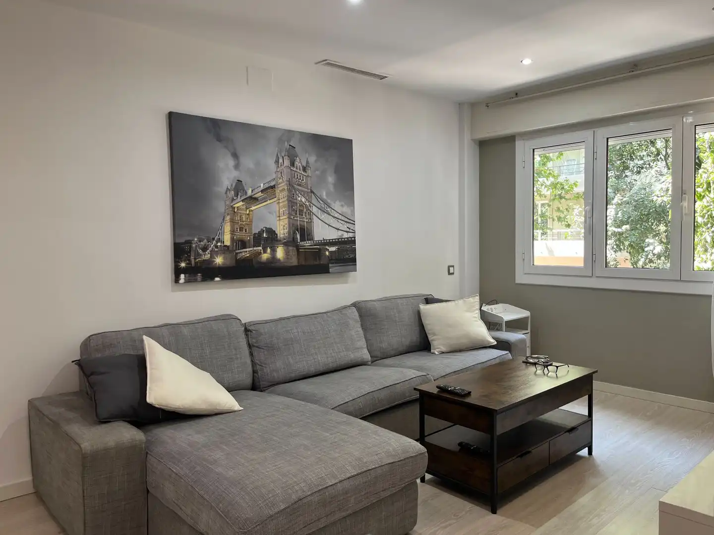 Living room of Flat for sale in Barcelona  with Air Conditioner, Heating and Furnished