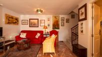 Living room of Single-family semi-detached for sale in Cenes de la Vega  with Microwave and Balcony