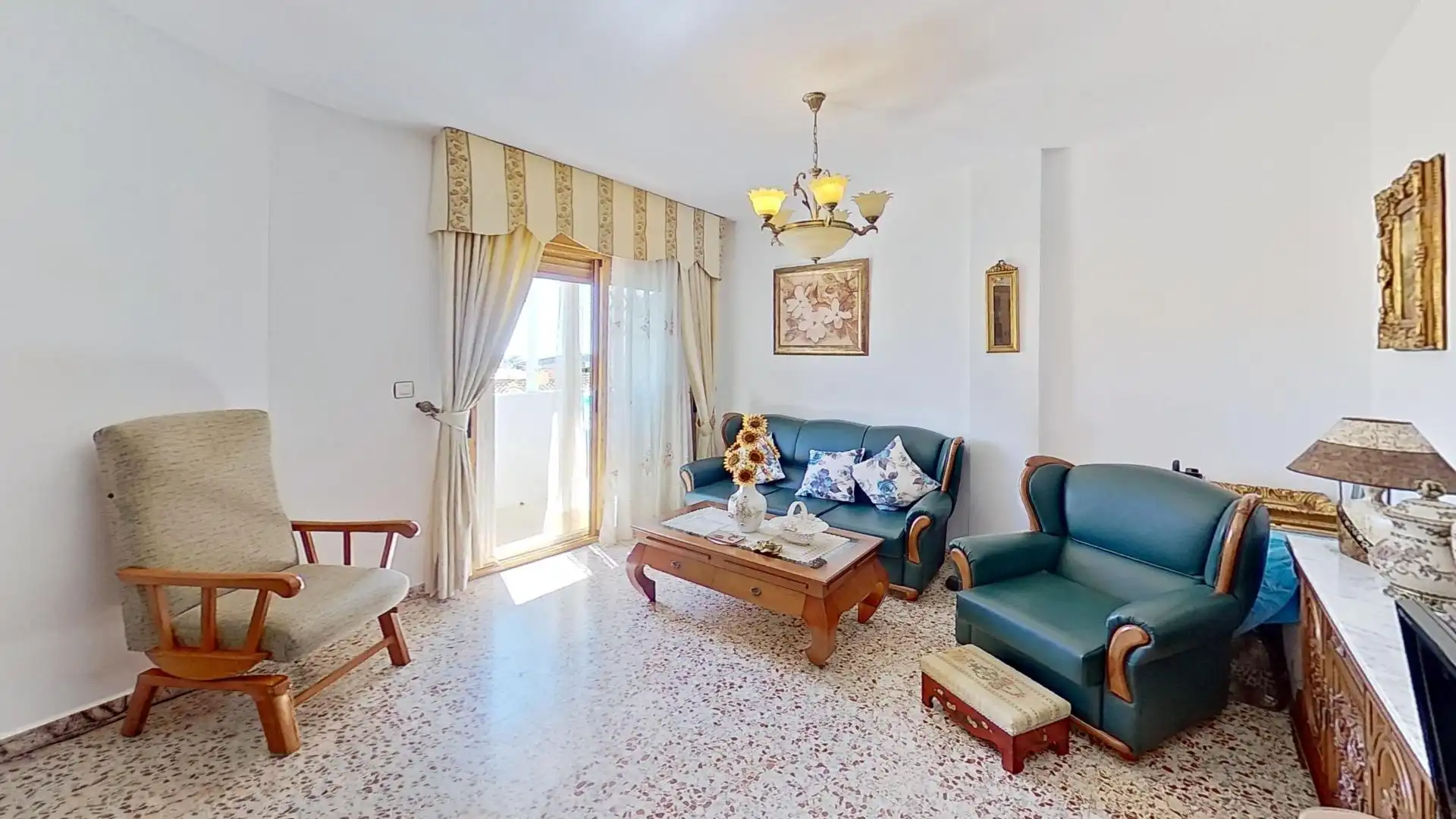Sala d'estar de Pis en venda en Motril amb Balcó