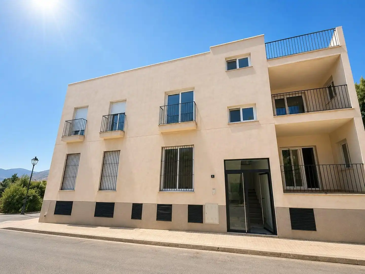 Vista exterior de Piso en venta en Pechina con Trastero y Balcón
