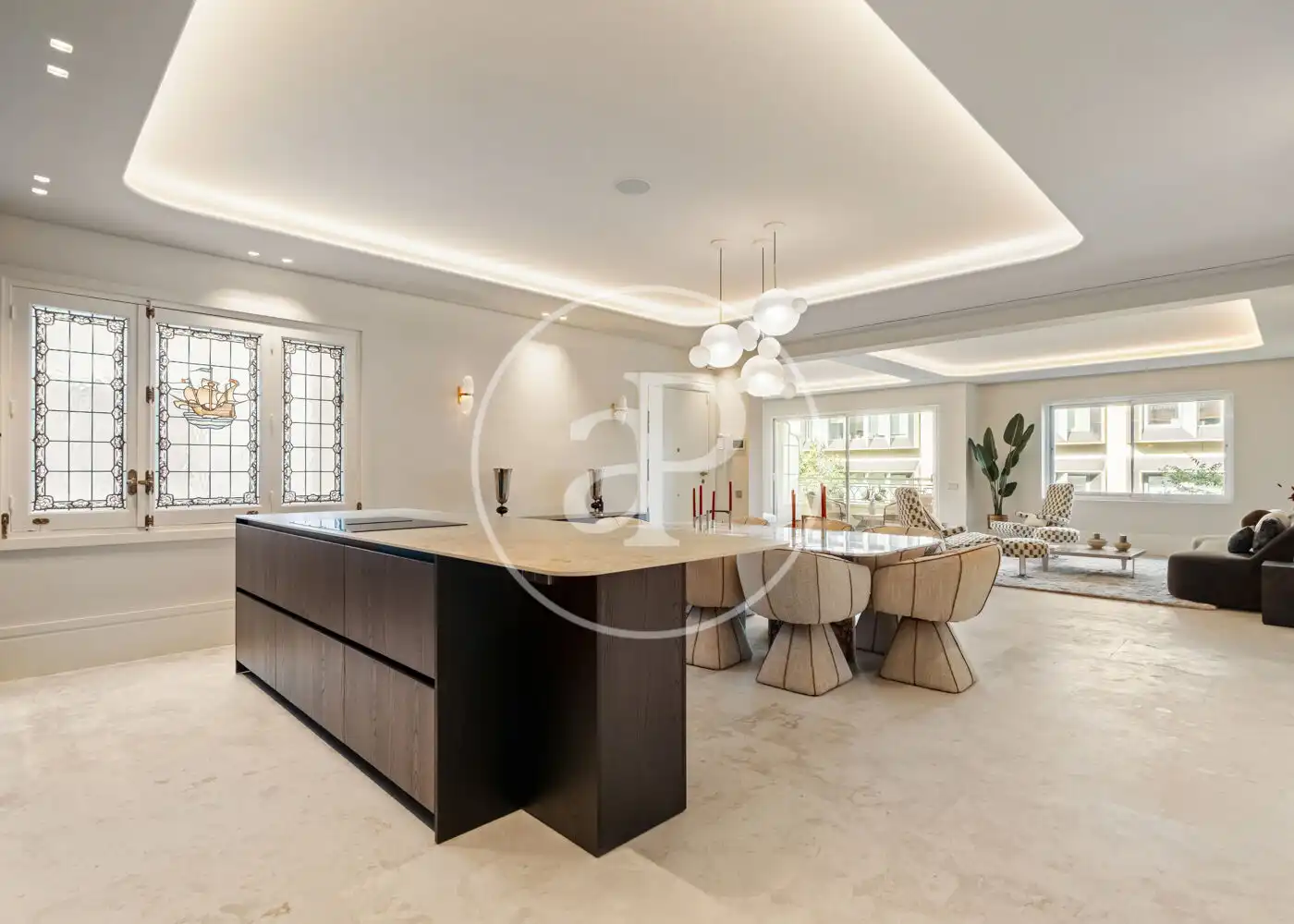 Piso con ascensor en venta en C. del Pinar, imagen 13