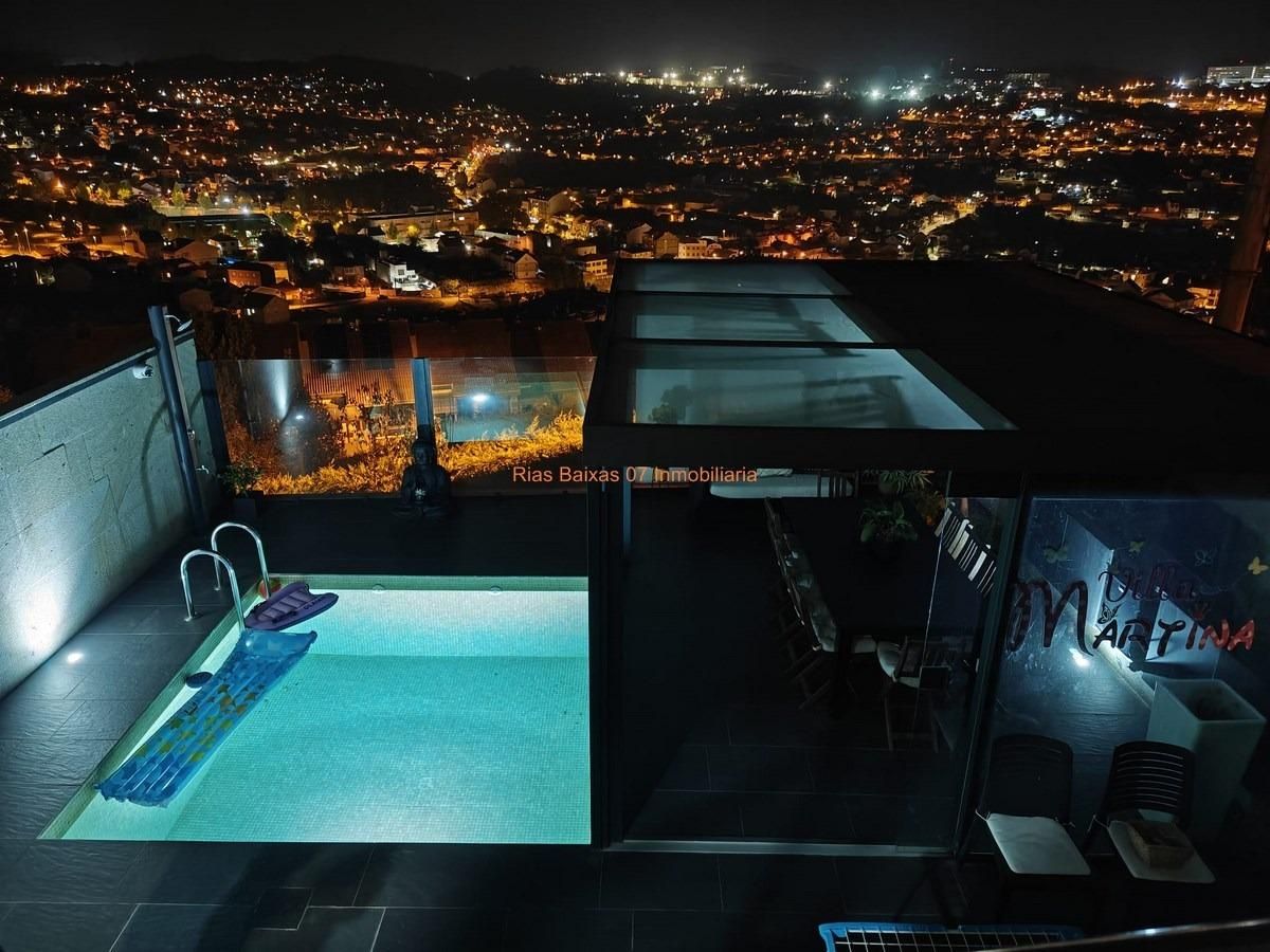 Swimming pool of House or chalet for sale in Vigo   with Heating, Private garden and Terrace