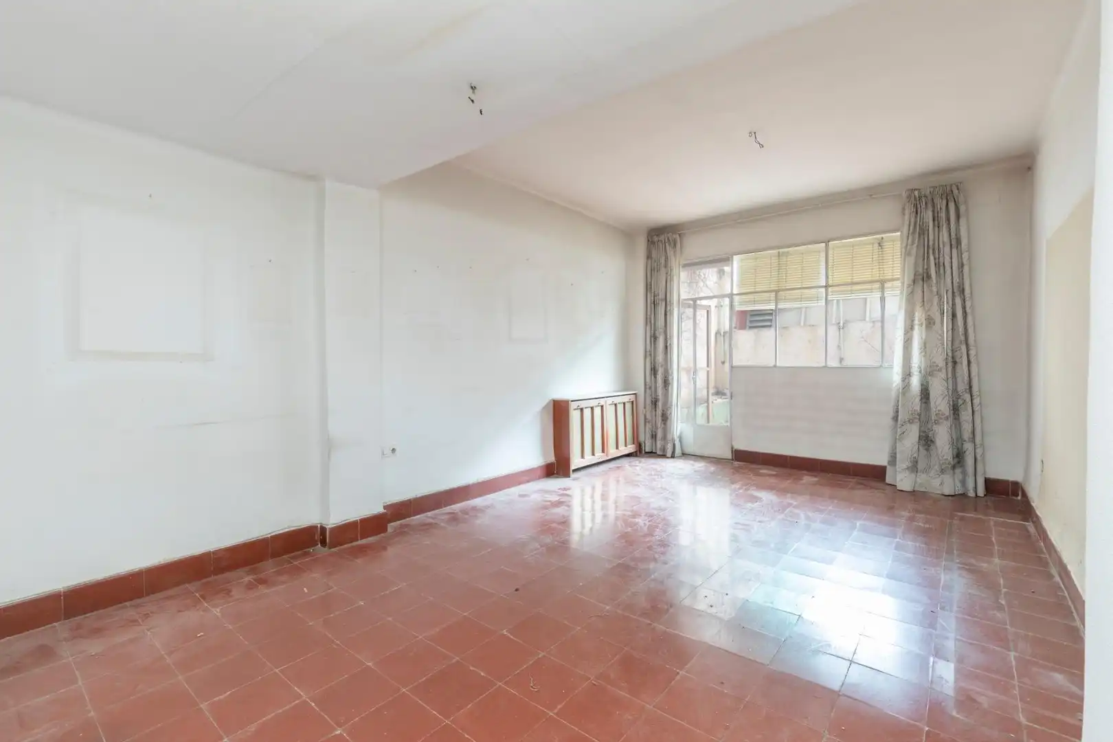 Piso en venta en Granada con Calefacción