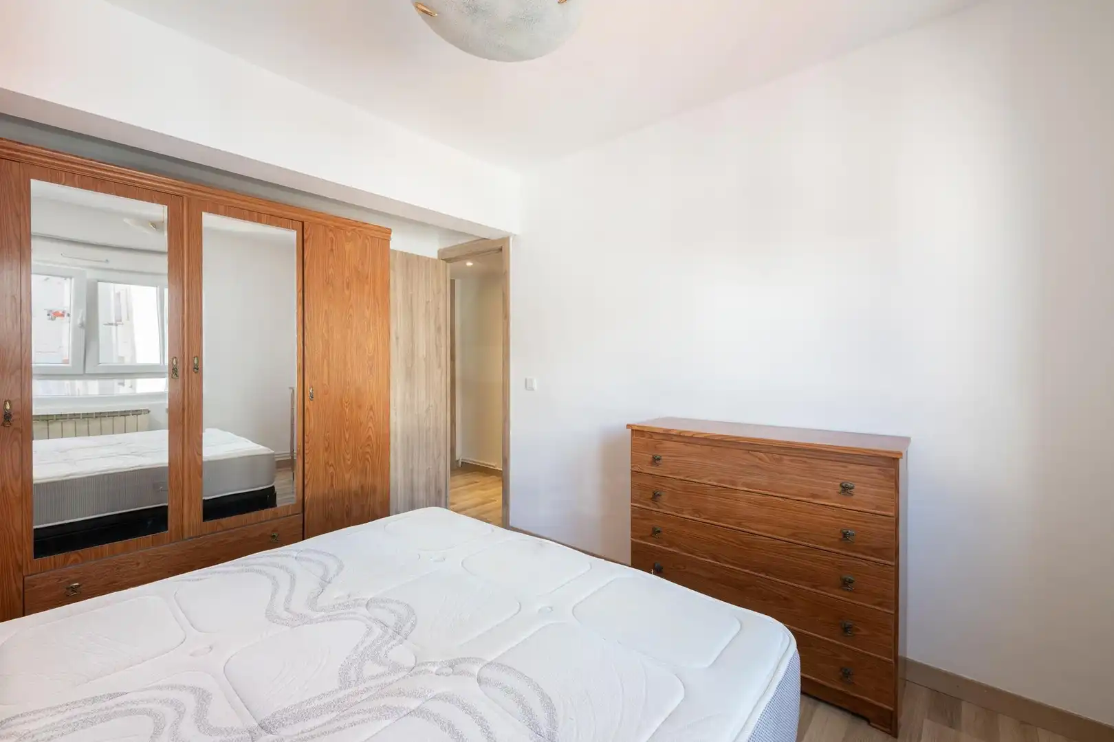 Habitación de Piso en venta en Gijón  con Calefacción