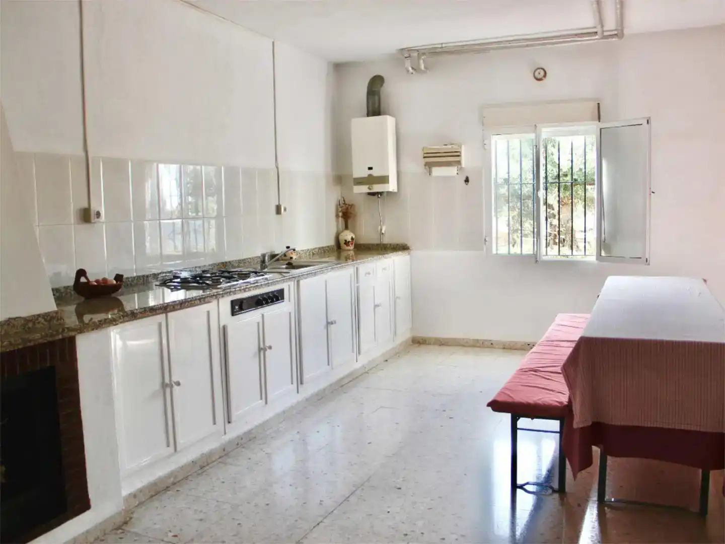 Cocina de Piso en venta en Benaocaz con Jardín privado, Trastero y Piscina