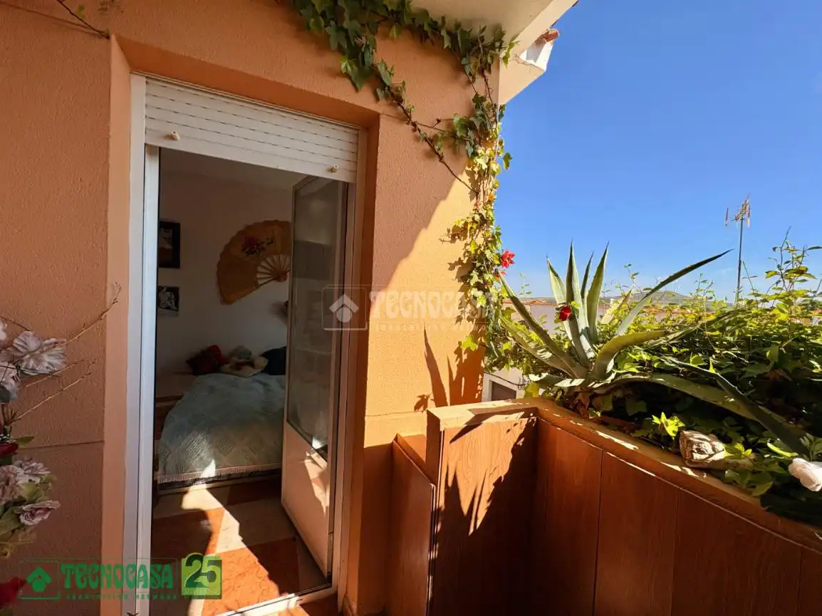 Terraza de Casa adosada en venta en Lillo con Calefacción