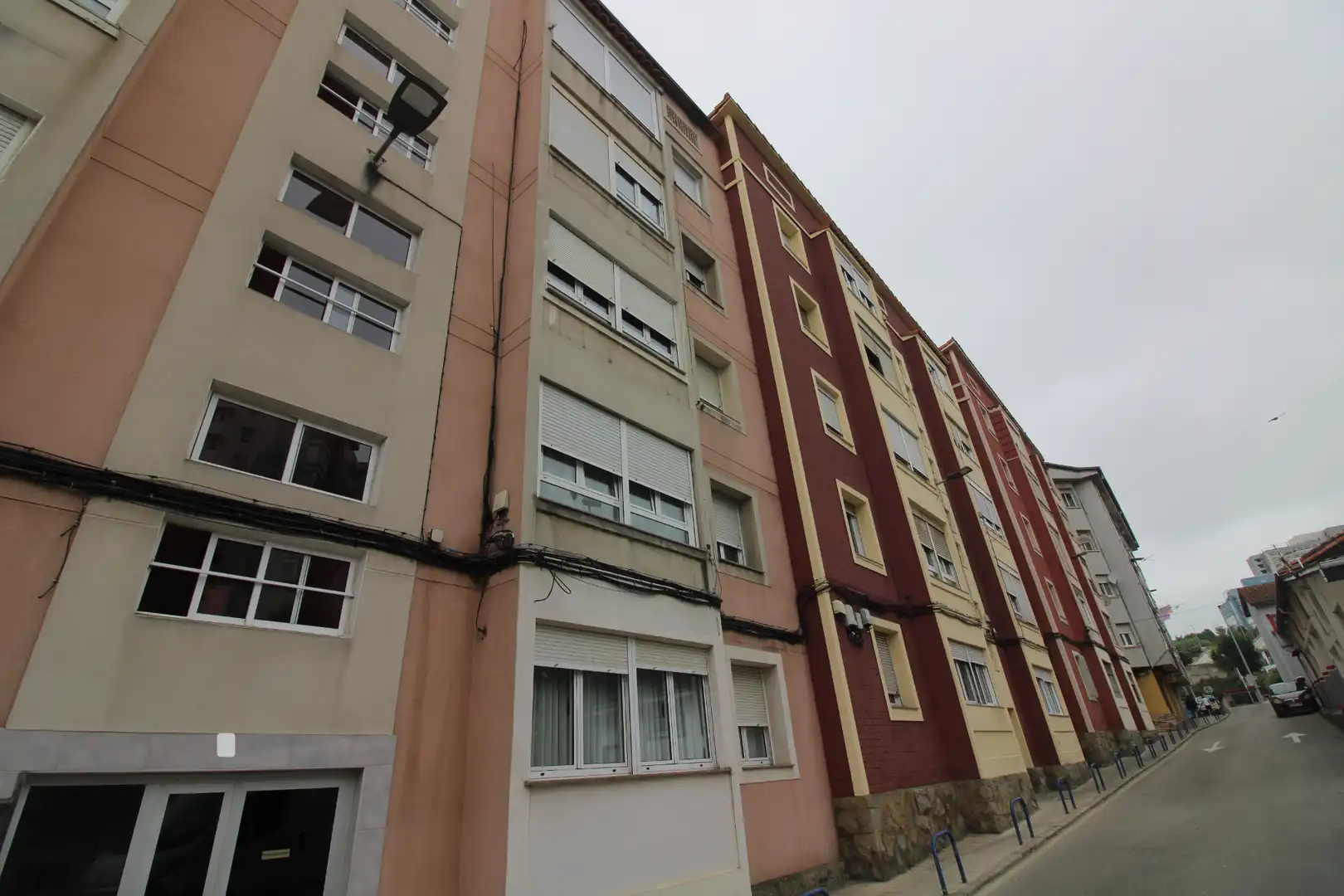 Vista exterior de Pis en venda en Santander amb Calefacció