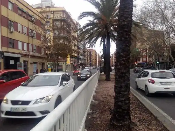 Vista exterior de Piso en venta en  Valencia Capital con Aire acondicionado, Terraza y Horno
