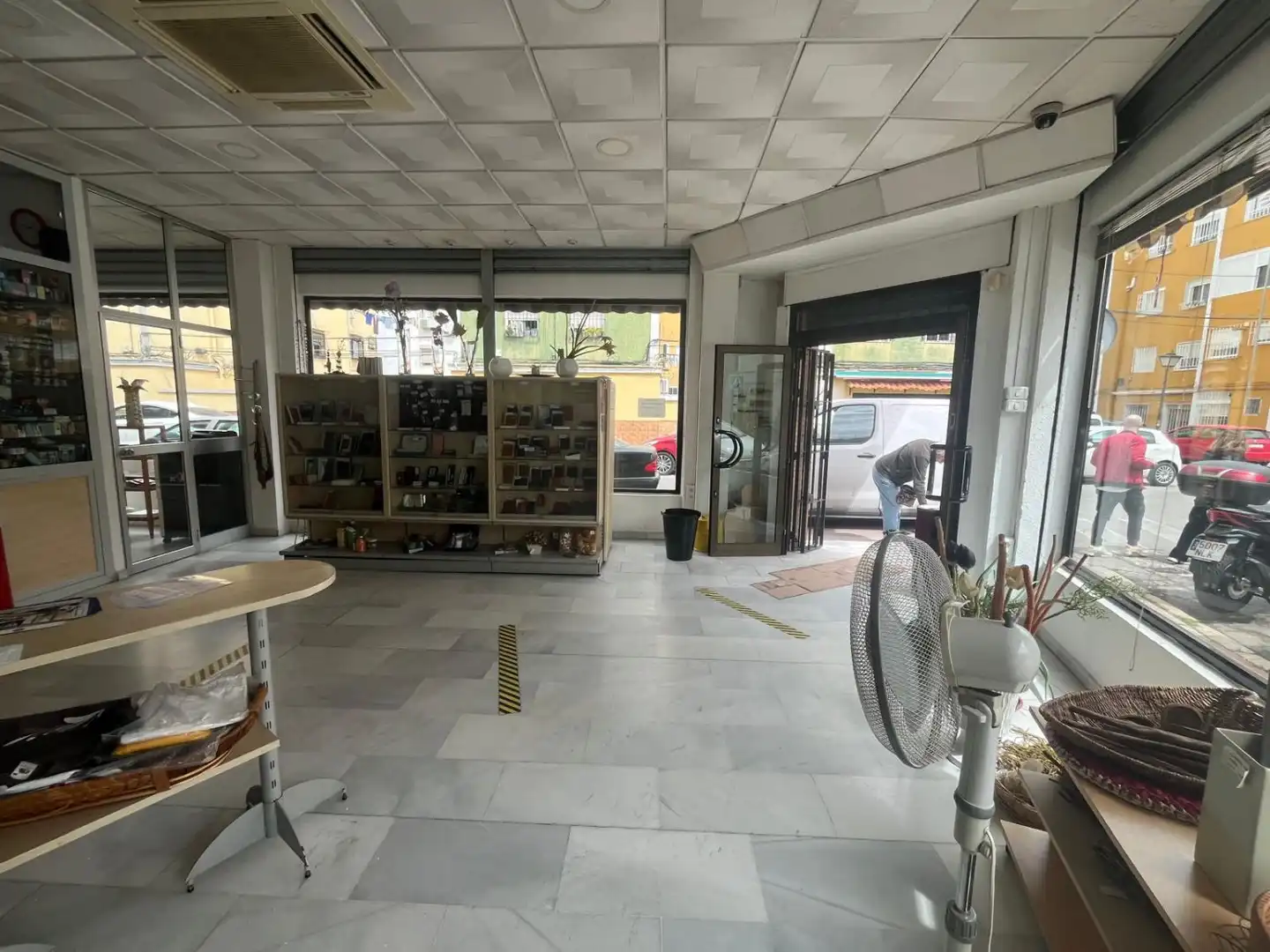 Business premises for sale in Amante Laffon, imagen 8