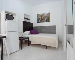 Apartment to share in Almendrales