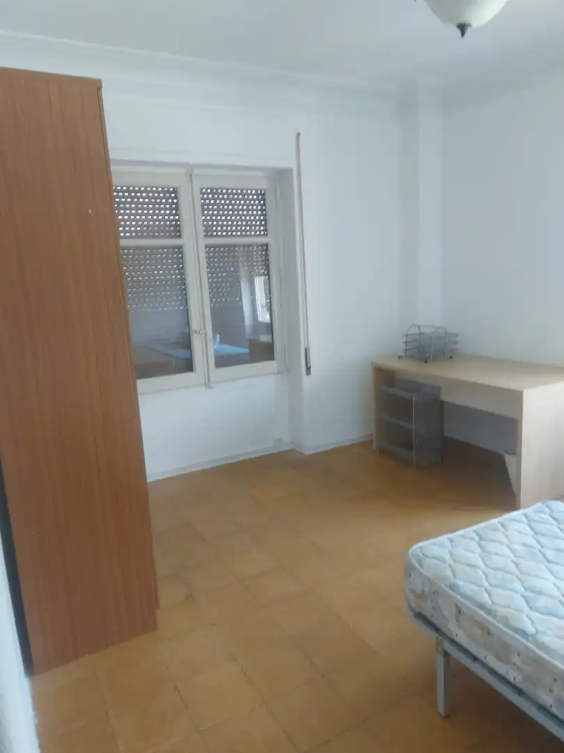 Schlafzimmer von Wohnung zur Miete in Zaragoza mit Heizung, Möbliert und Ofen