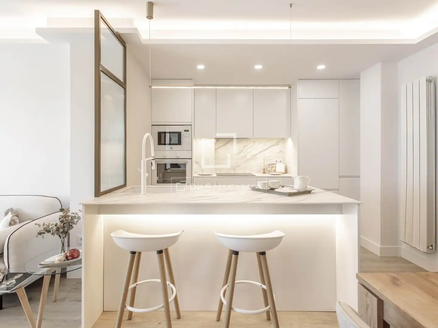 Kitchen of Flat for rent in Madrid  with Air Conditioner and Furnished