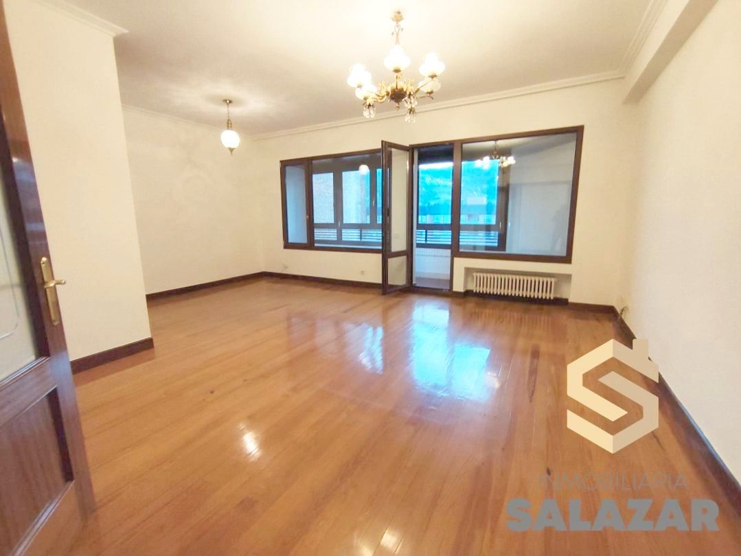 Living room of Flat to rent in Bilbao   with Heating and Terrace