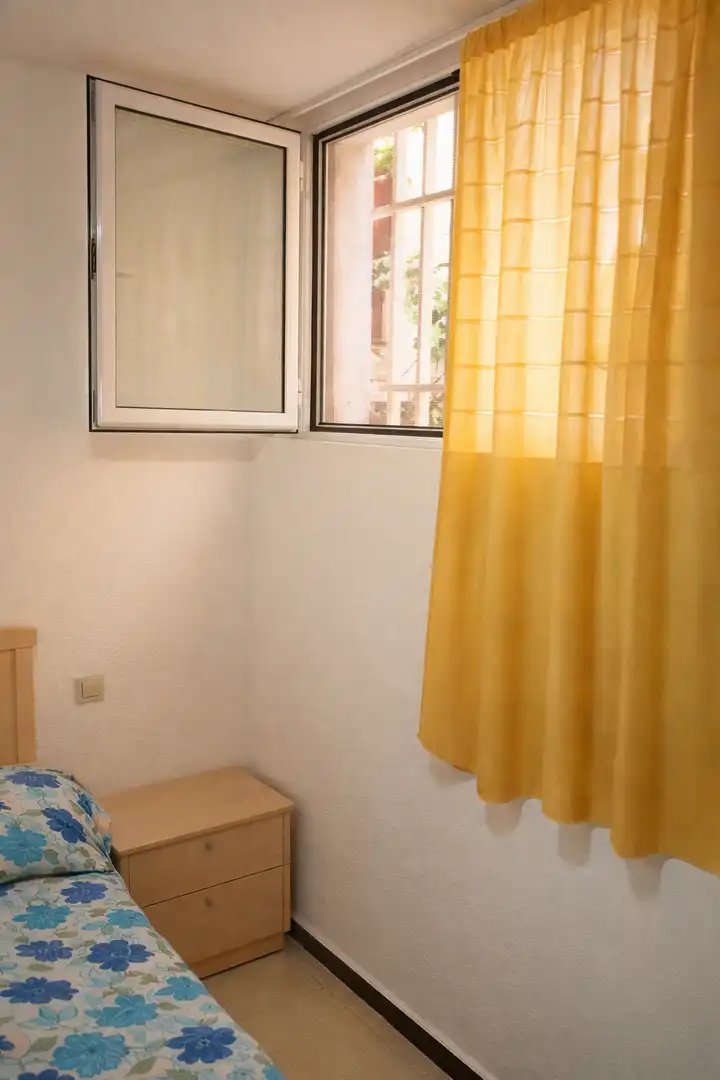Dormitori de Pis en venda en Las Palmas de Gran Canaria amb Aire condicionat i Moblat