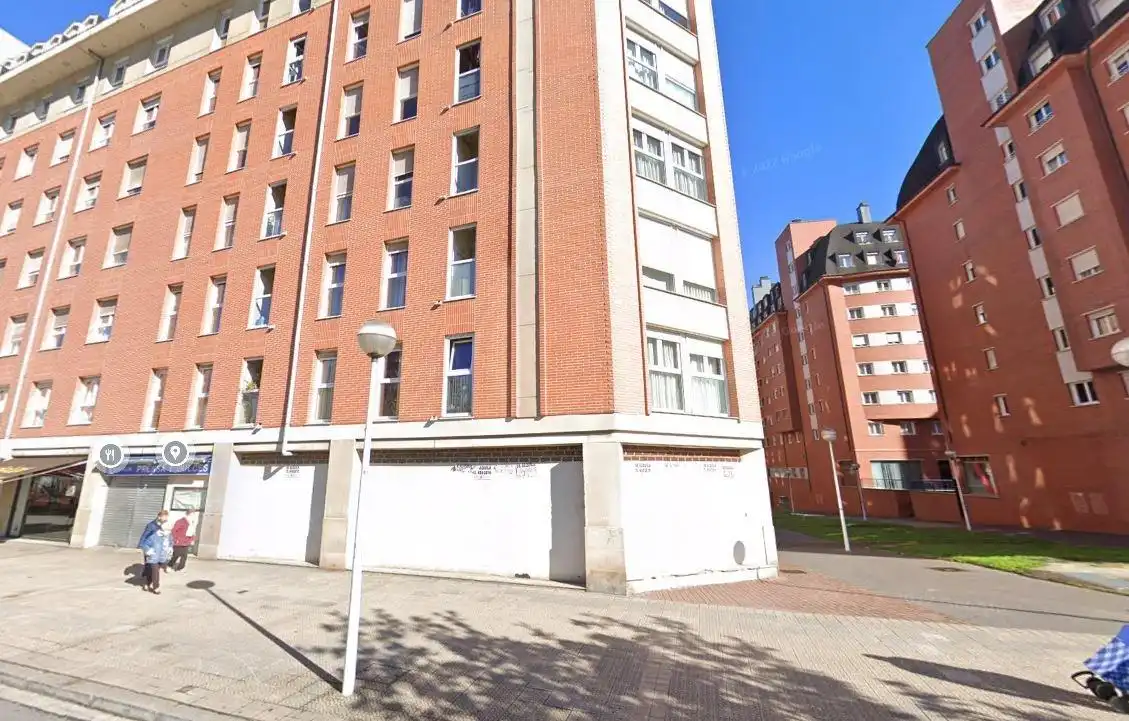 Gewerbefläche zur Miete in Calle Julián Zugazagoitia