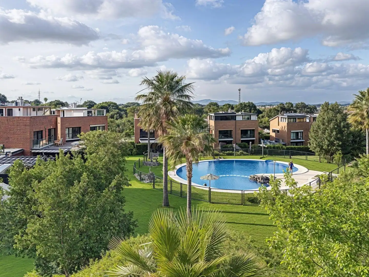 Piscina de Casa adosada de lloguer en Godella amb Aire condicionat, Calefacció i Jardí privat