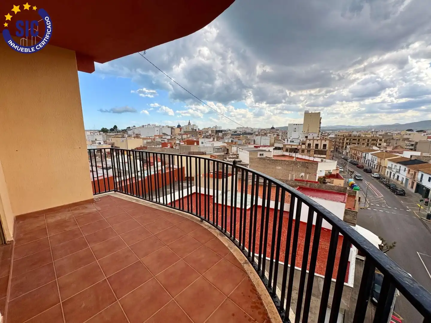 Vista exterior de Piso en venta en Nules con Aire acondicionado, Calefacción y Balcón