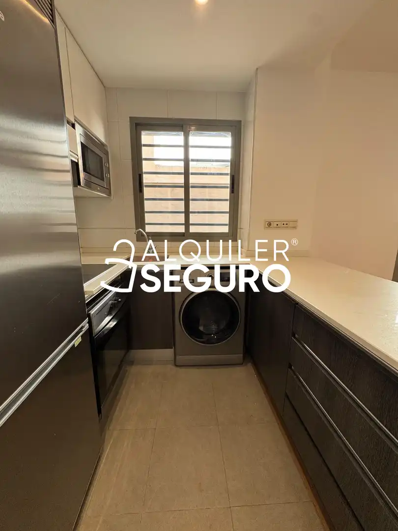 Cuina de Estudi de lloguer en Málaga amb Aire condicionat i Traster