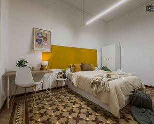 Dormitori de Pis per a compartir en  Barcelona Capital amb Aire condicionat, Calefacció i Terrassa