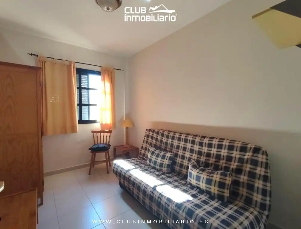 Habitación de Piso de alquiler en San Cristóbal de la Laguna con Amueblado y Balcón