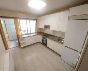 Kitchen of Flat to rent in Vigo   with Heating, Parquet flooring and Balcony