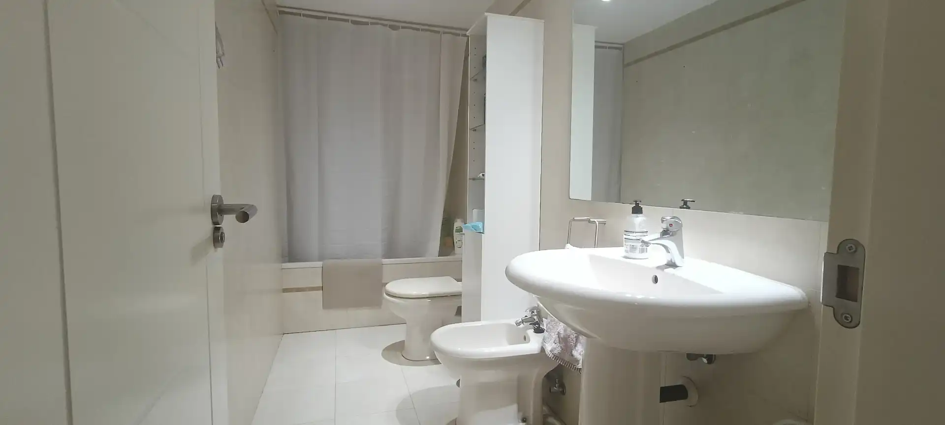 Bathroom of Flat for sale in Alcobendas  with Air Conditioner and Heating