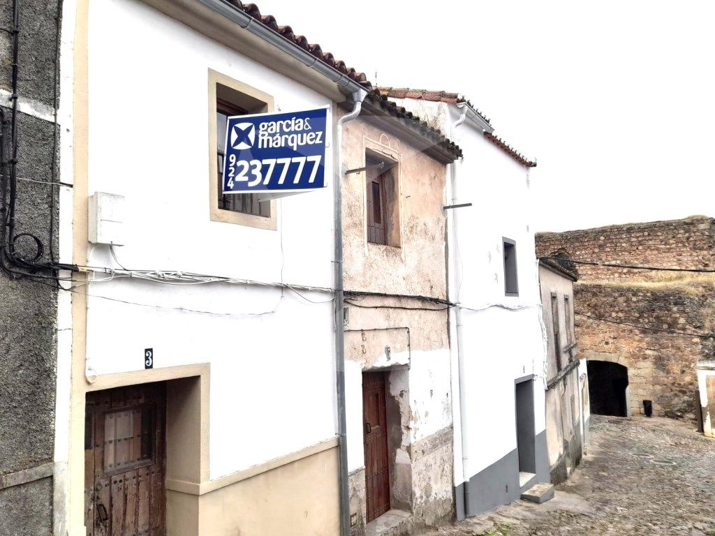 Vista exterior de Casa o chalet en venta en Alburquerque con Jardín privado